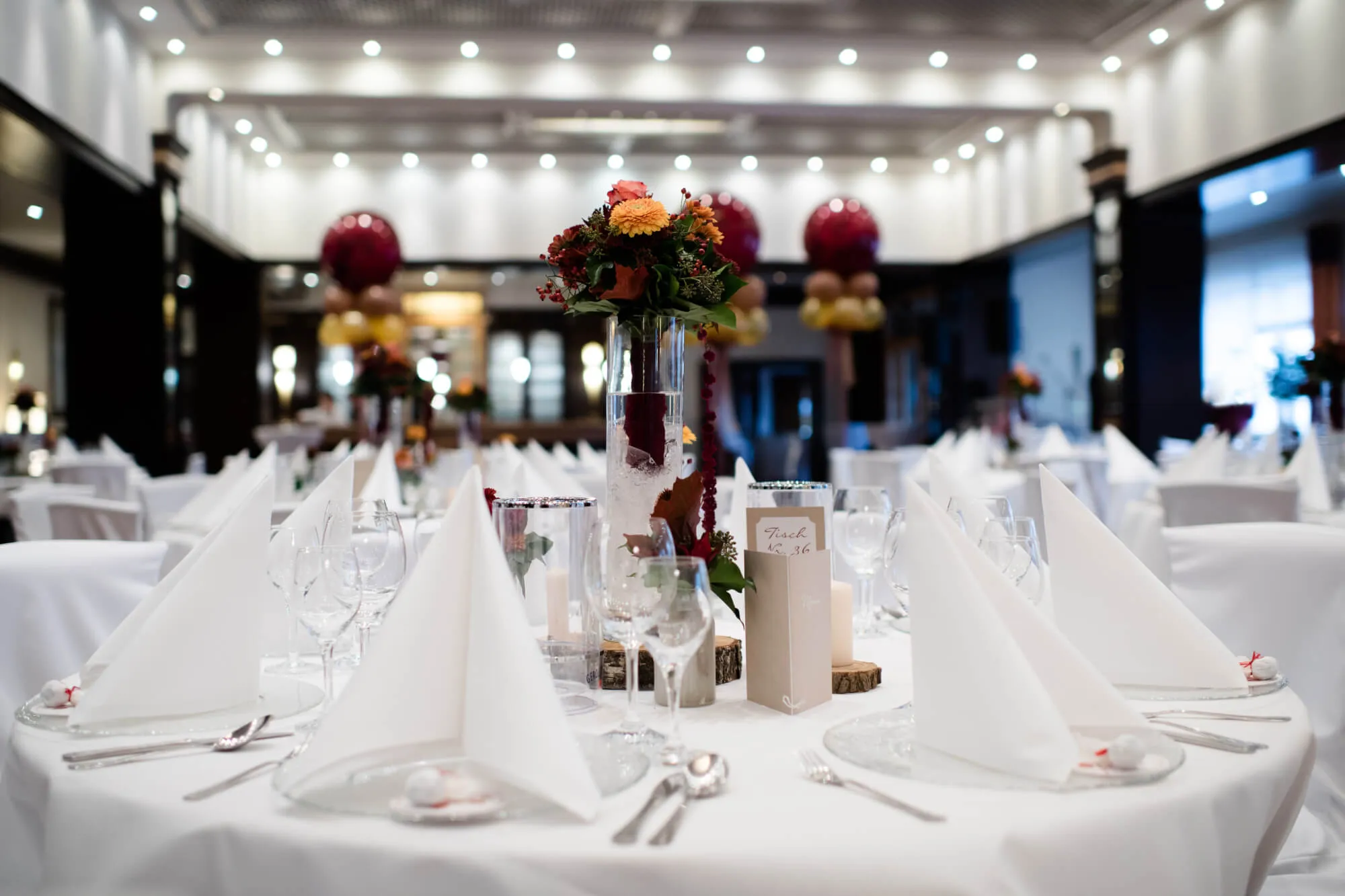 Festlich gedeckter Tisch – Embassy Service Vienna